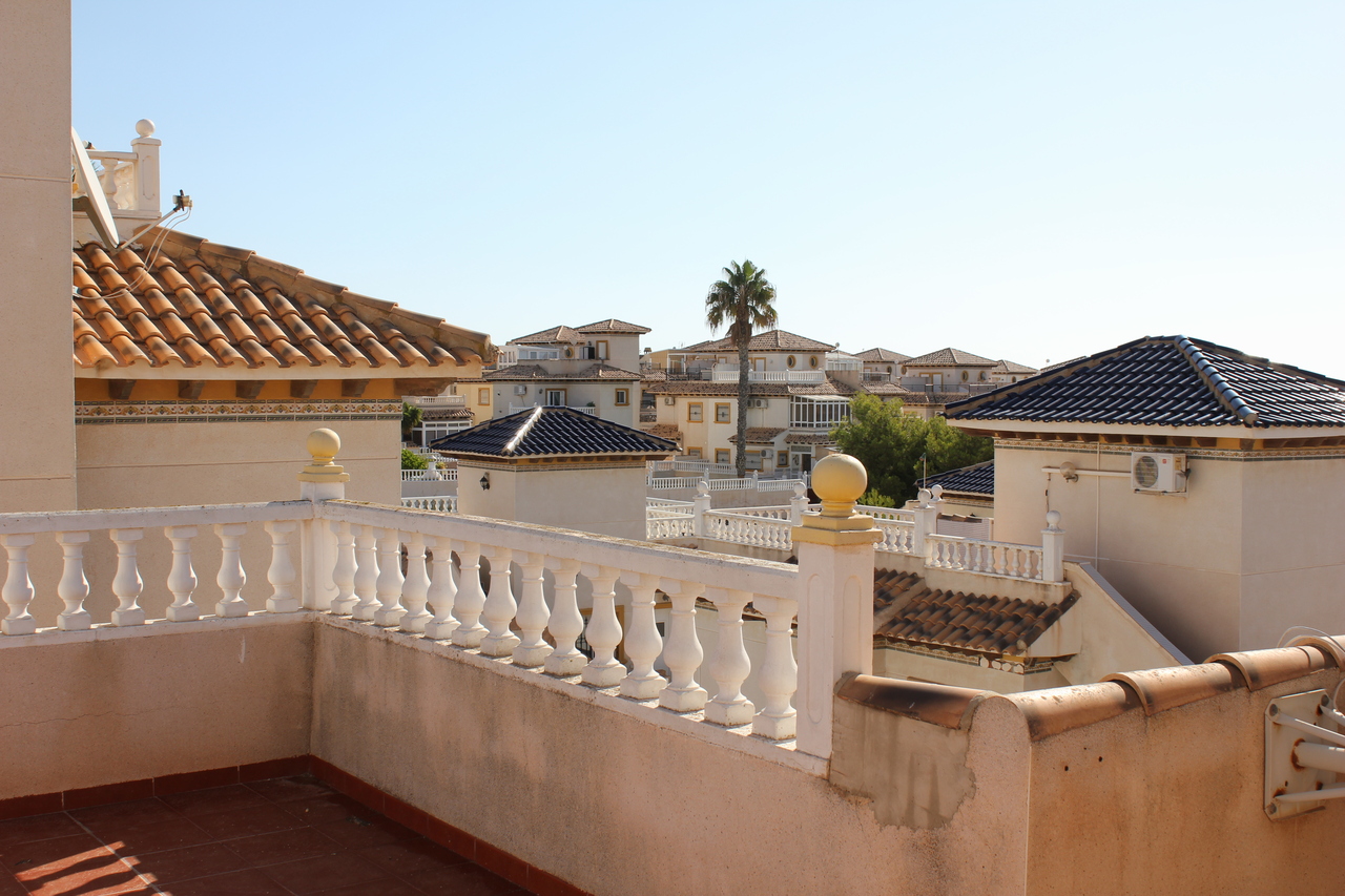 5 Bed, 3 Bath, HouseFor Sale, La Zenia, Alicante, 03189