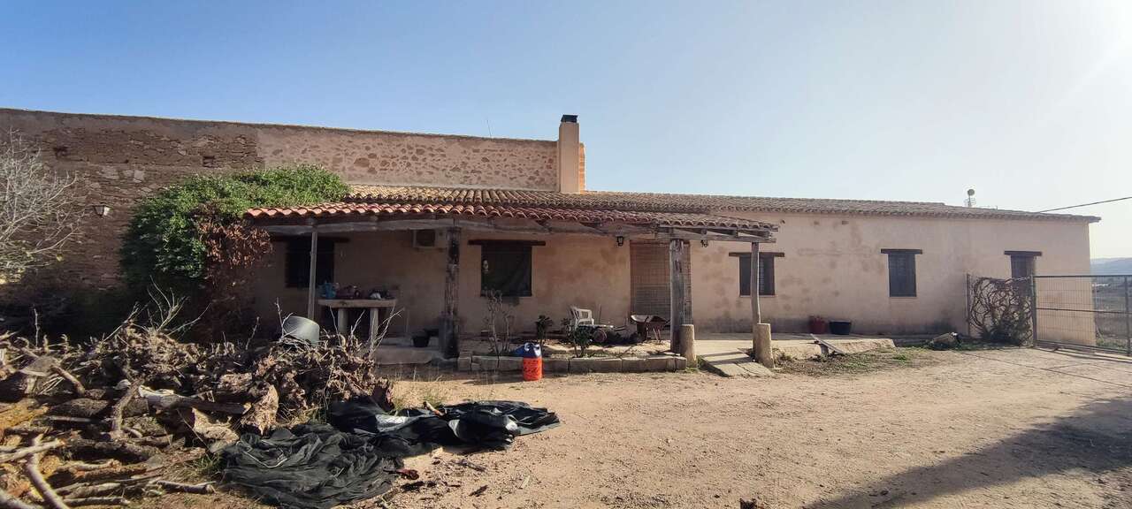 4 Bed, 1 Bath, HouseFor Sale, Pinoso, Alicante, 03650