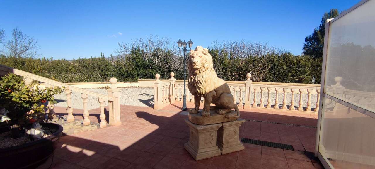3 Bed, 2 Bath, HouseFor Sale, Pinoso, Alicante, 03650