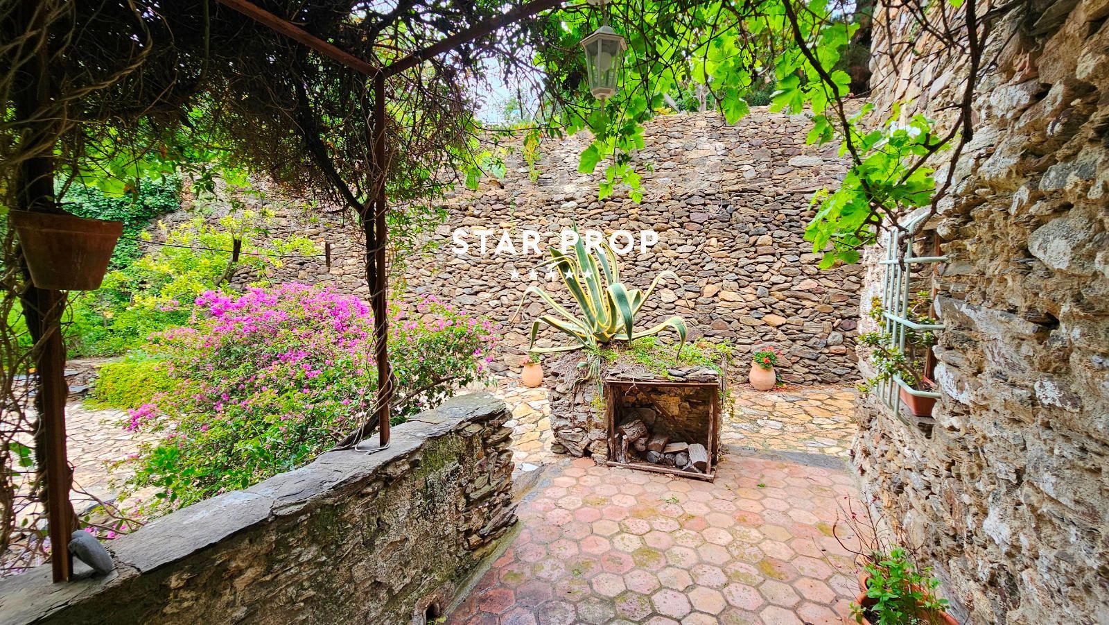 3 Bed, 2 Bath, HouseFor Sale, El Port de la Selva, Girona 3 Bed, 2 Bath, HouseFor Sale, El Port de la Selva, Girona