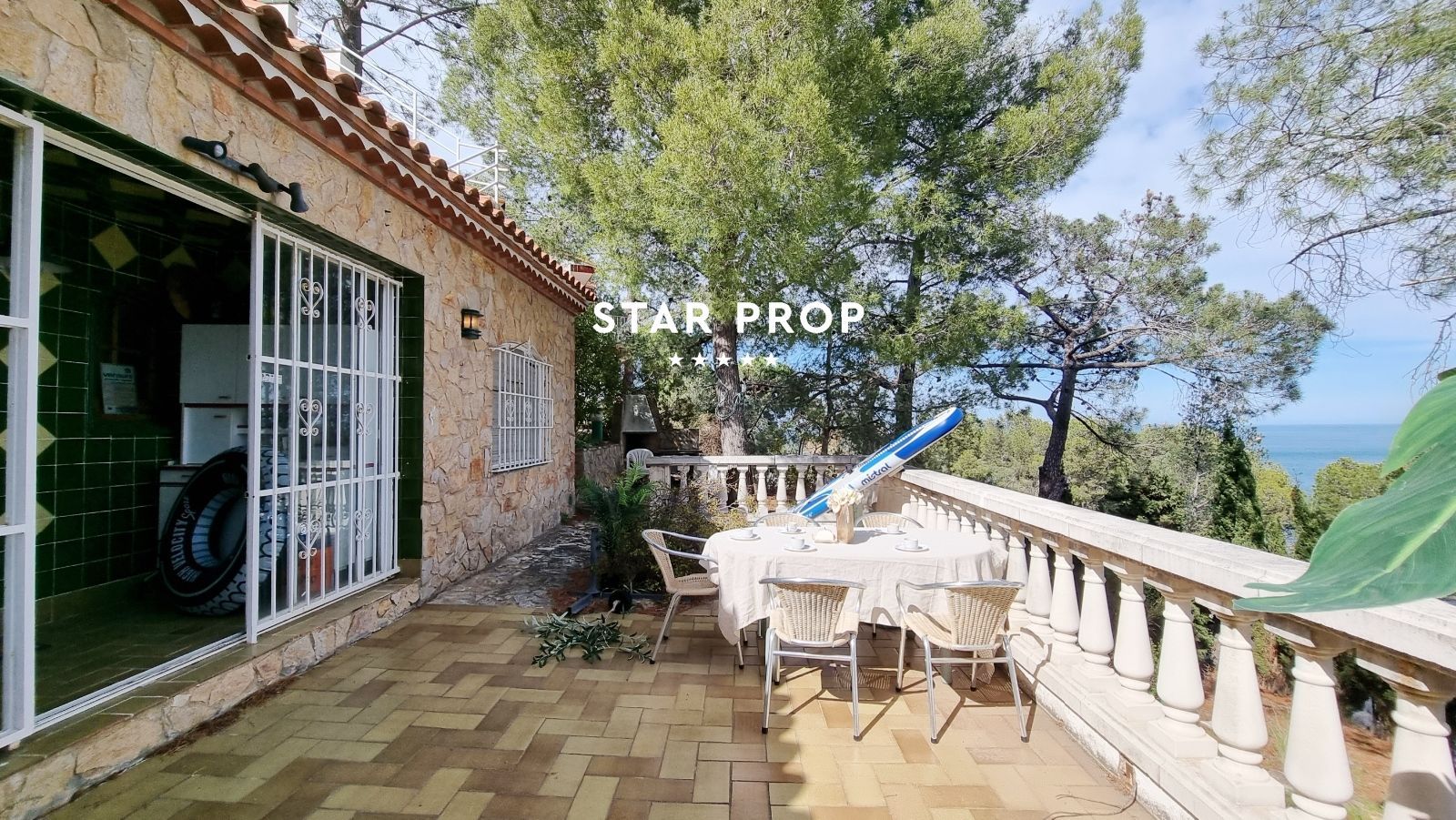 3 Bed, 2 Bath, HouseFor Sale, El Port de la Selva, Girona