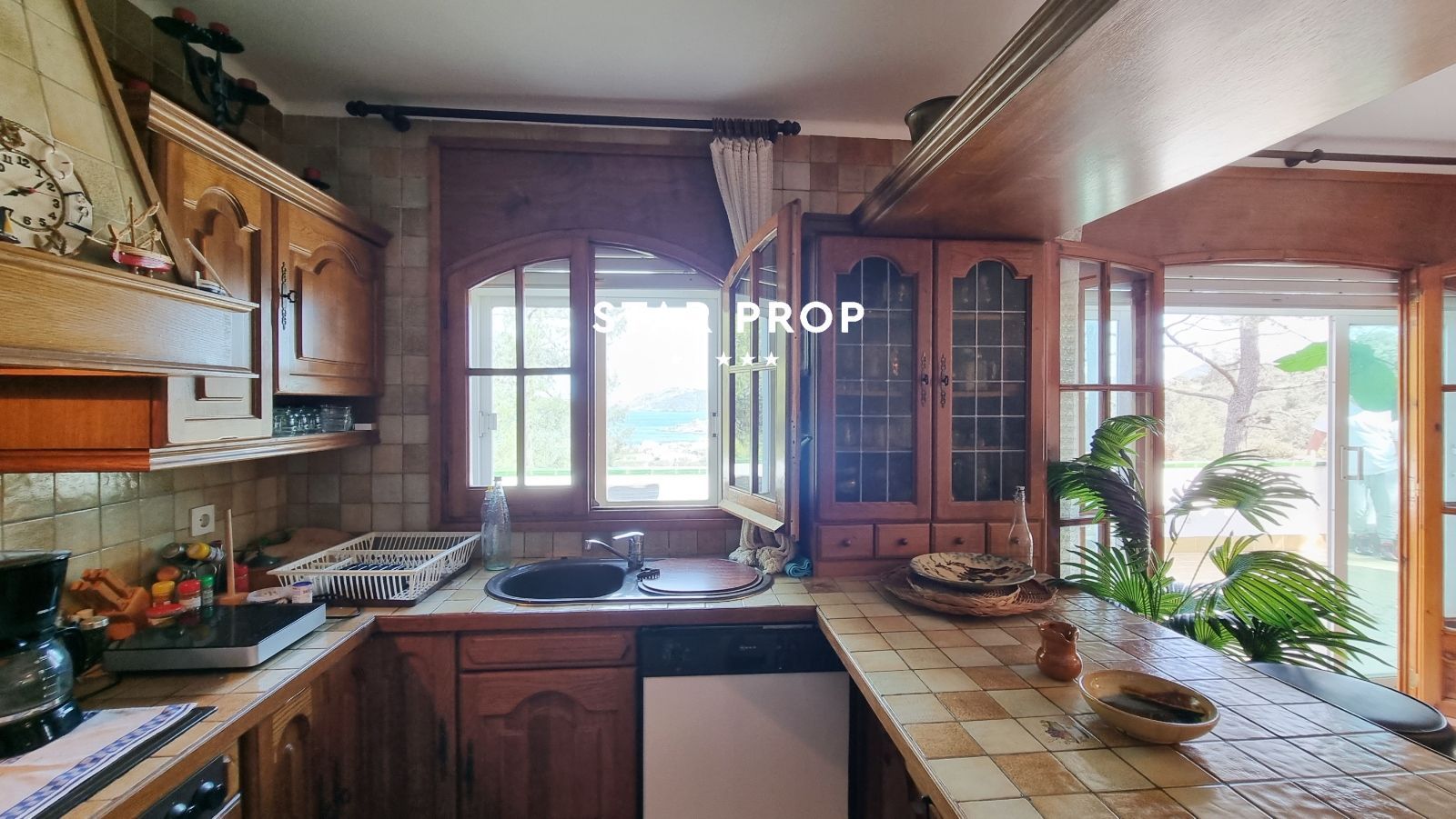 3 Bed, 2 Bath, HouseFor Sale, El Port de la Selva, Girona