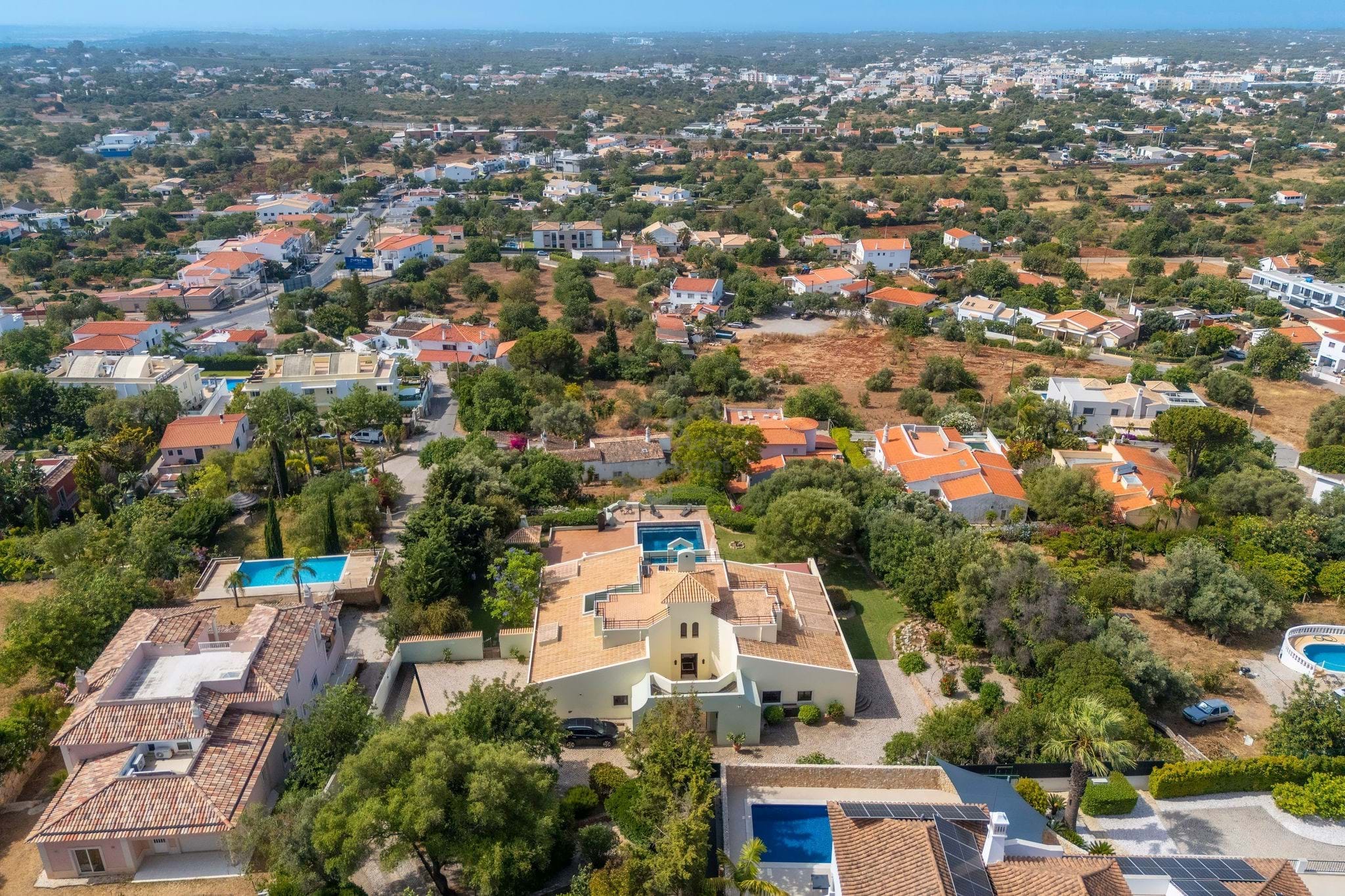 5 Bed, 6 Bath, HouseFor Sale, Loulé, Faro