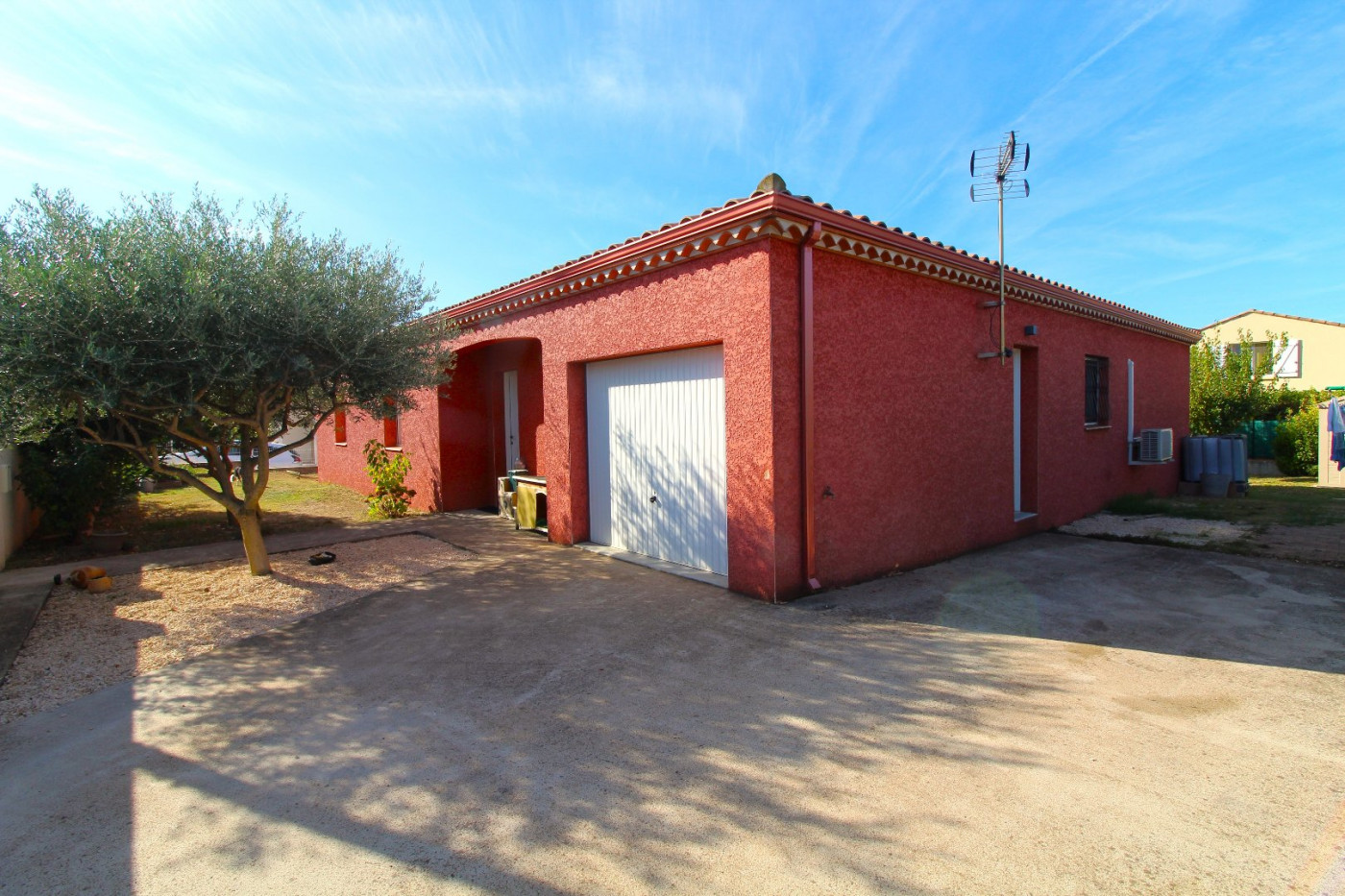 4 Bed, HouseFor Sale, Roujan, Herault, Languedoc-Roussillon, 34320