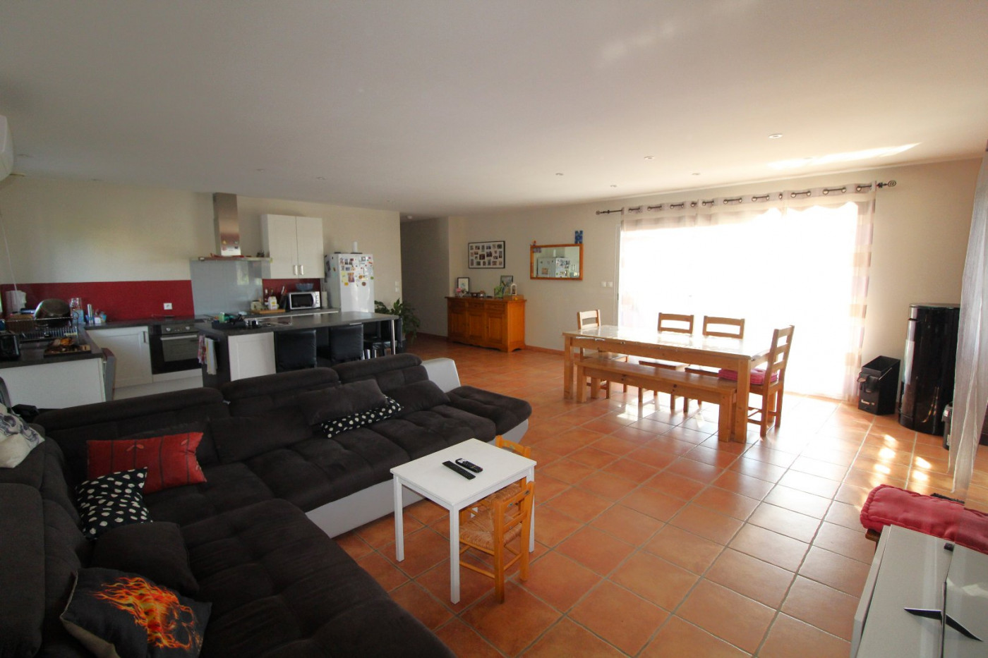 4 Bed, HouseFor Sale, Roujan, Herault, Languedoc-Roussillon, 34320