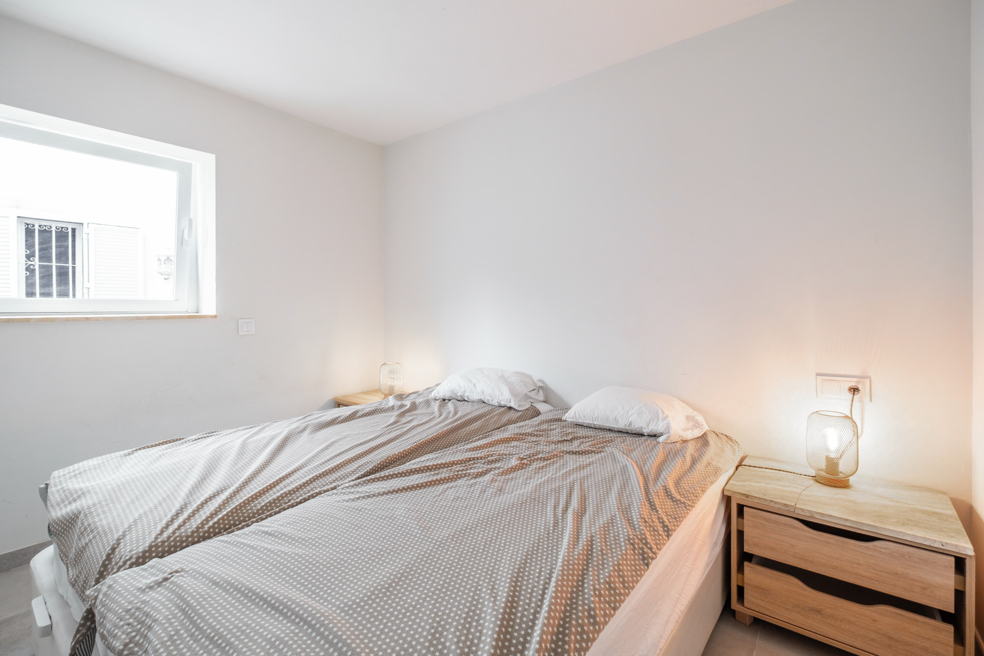 3 Bed, 2 Bath, ApartmentFor Sale, Marbella, Malaga