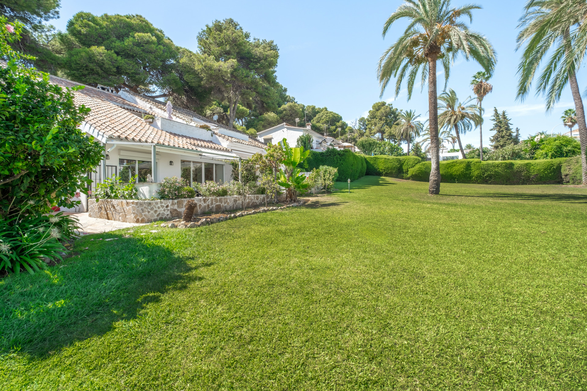 3 Bed, 2 Bath, ApartmentFor Sale, Marbella, Malaga