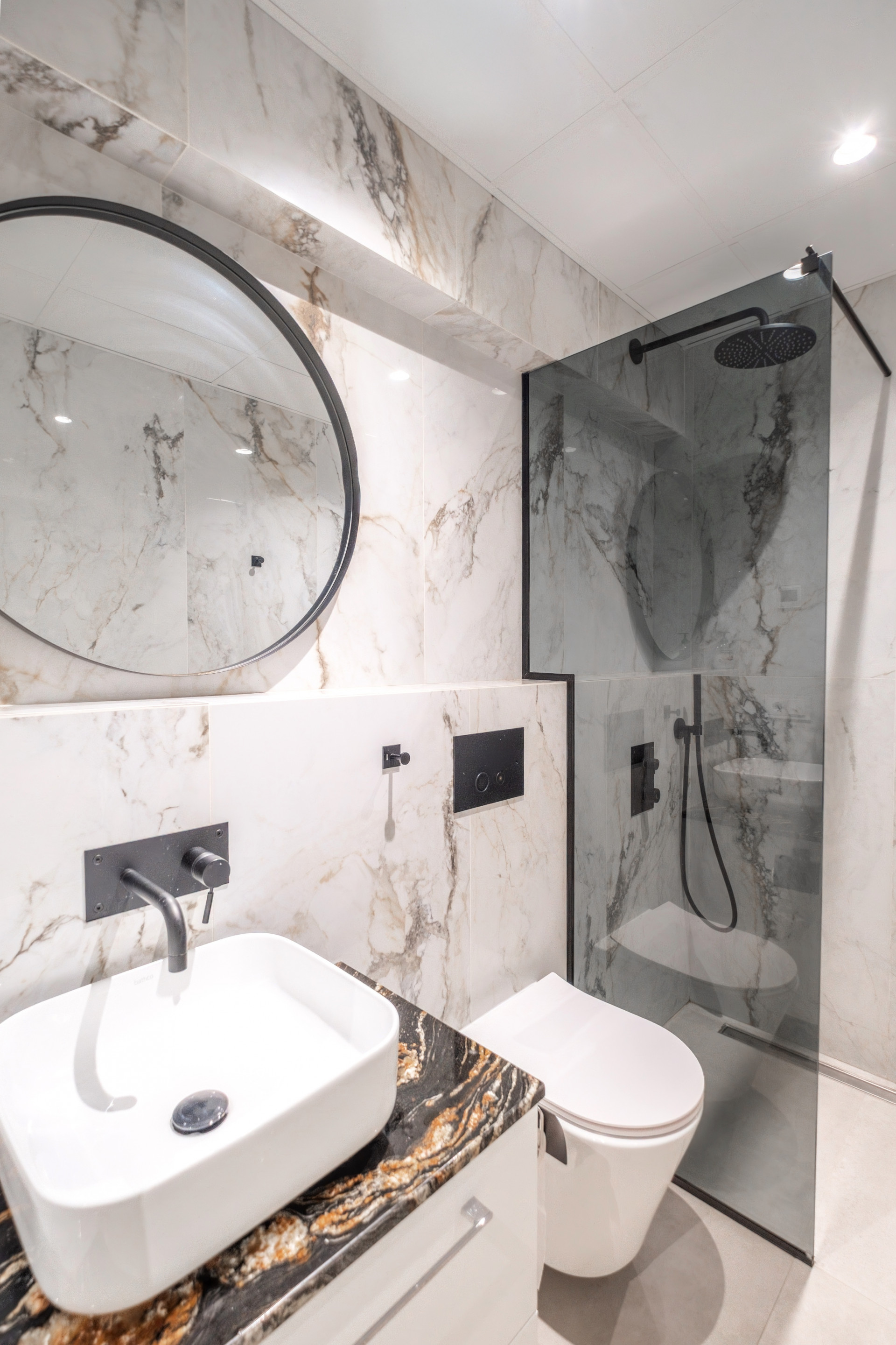 3 Bed, 2 Bath, ApartmentFor Sale, Marbella, Malaga