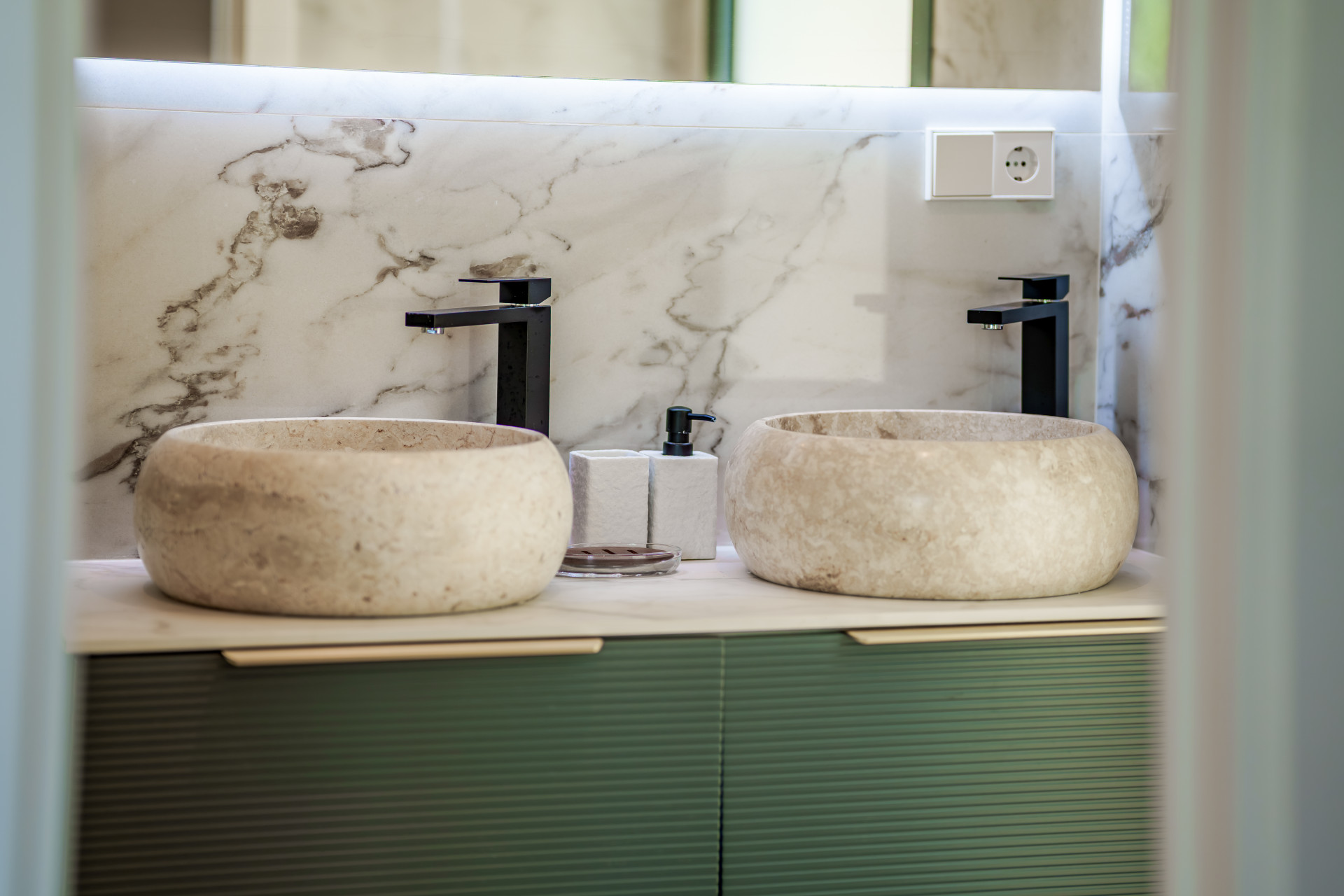 4 Bed, 3 Bath, HouseFor Sale, Marbella, Malaga