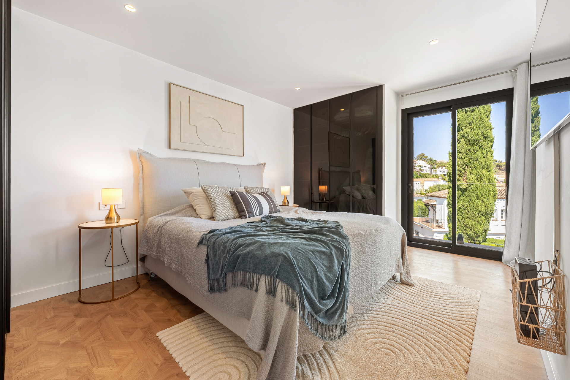 4 Bed, 3 Bath, HouseFor Sale, Marbella, Malaga