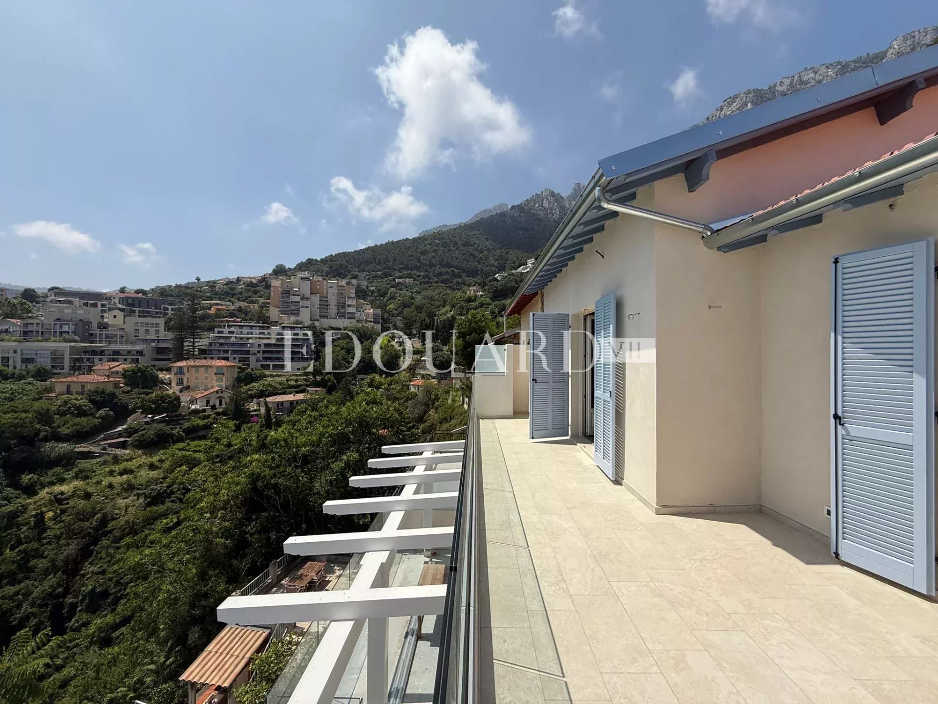 2 Bed, 1 Bath, ApartmentFor Sale, Roquebrune-Cap-Martin, Alpes-Maritimes