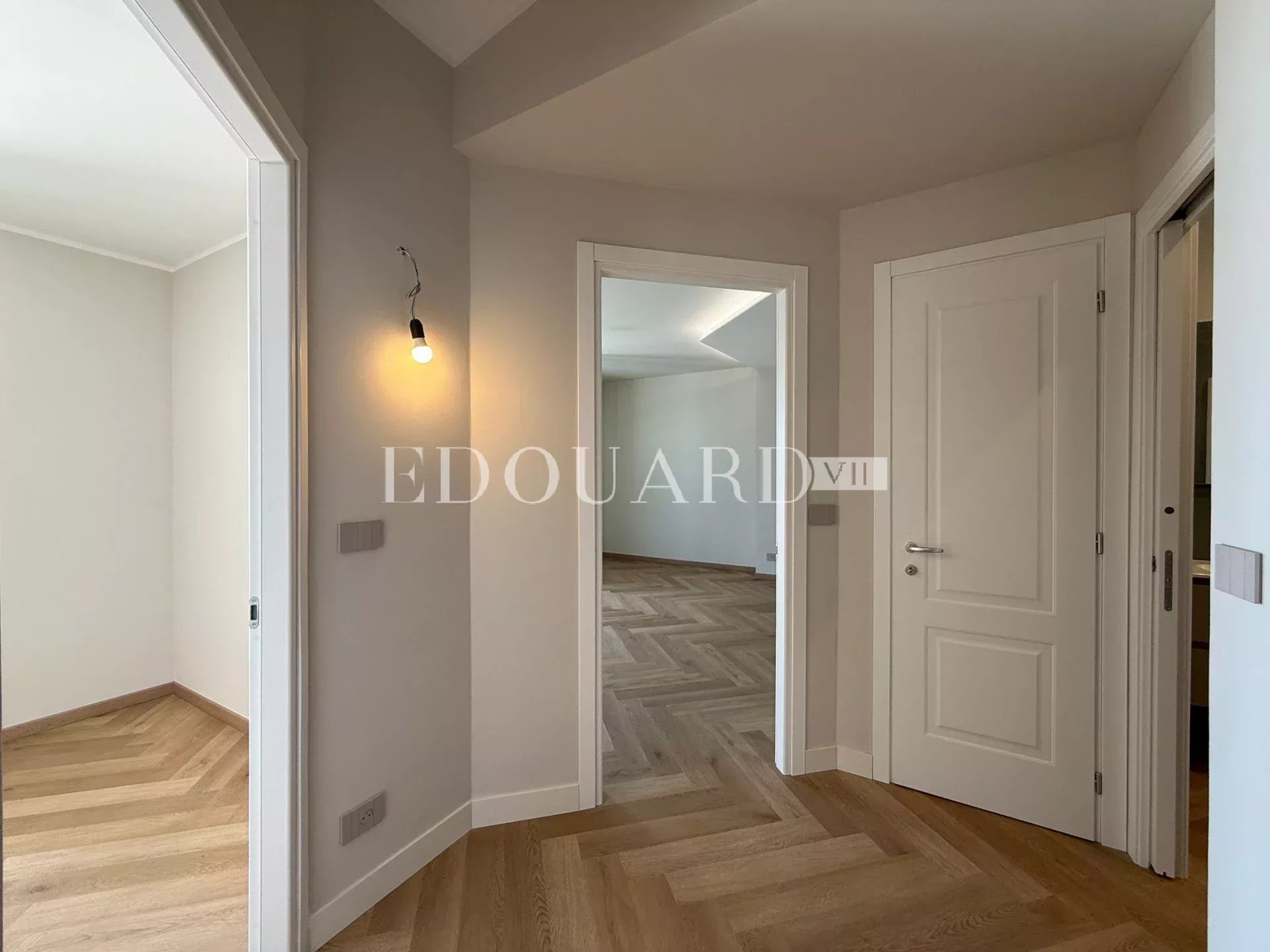 2 Bed, 1 Bath, ApartmentFor Sale, Roquebrune-Cap-Martin, Alpes-Maritimes