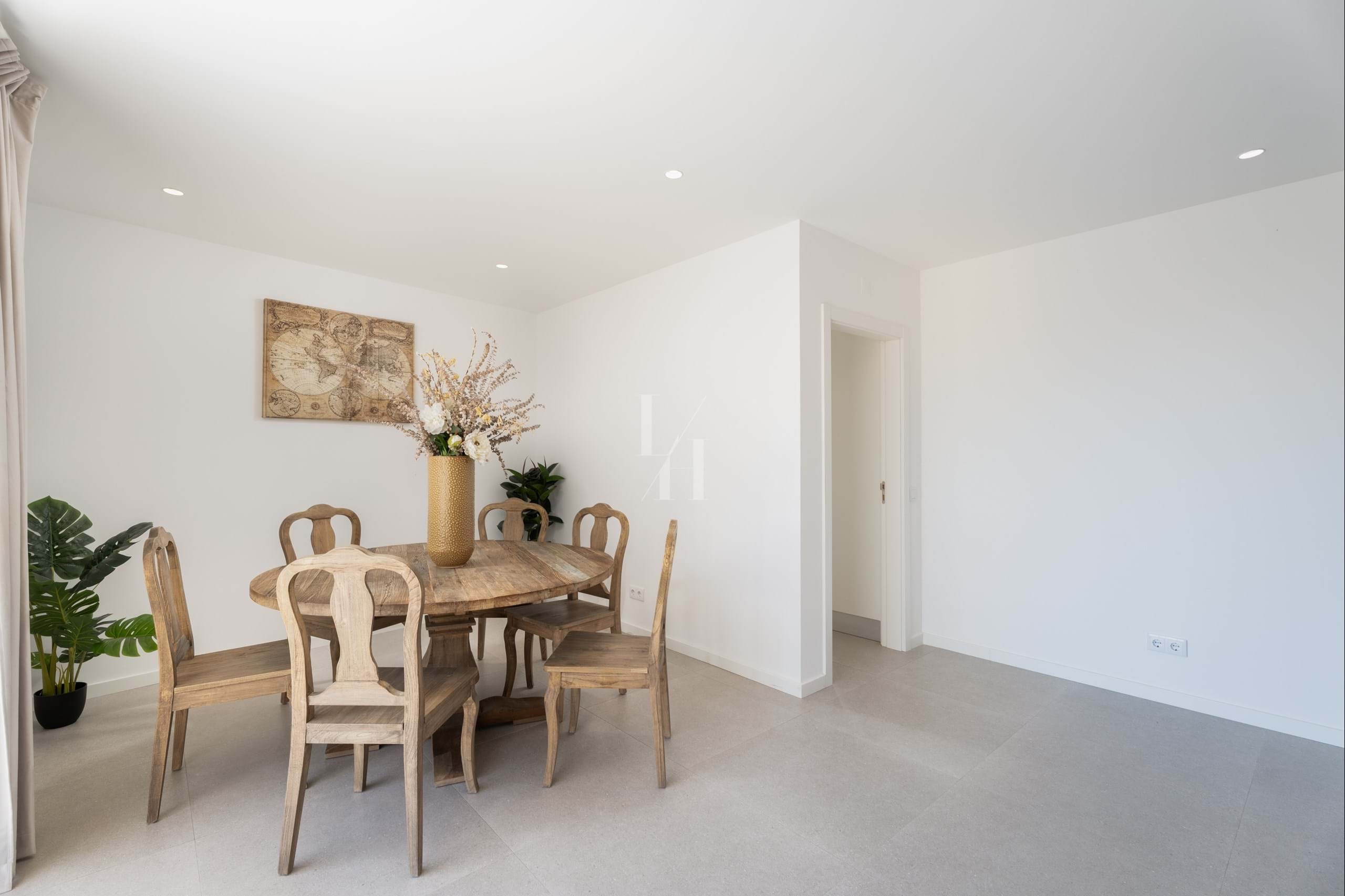 3 Bed, 2 Bath, ApartmentFor Sale, Olhos de Água, Albufeira, Faro, 8200-184