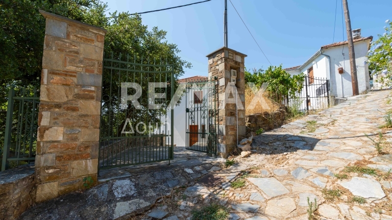 3 Bed, 2 Bath, ApartmentFor Sale, Lafkos, Sipiada, Magnesia