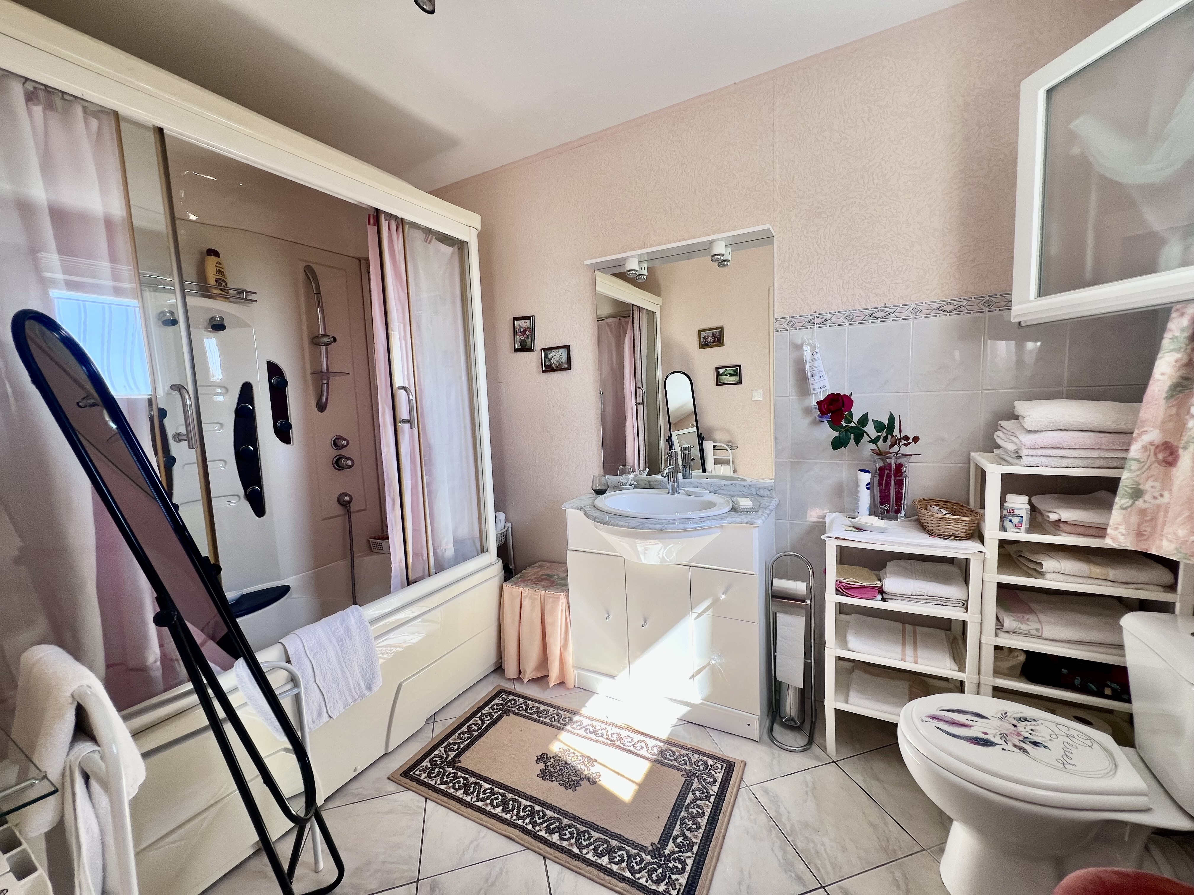 3 Bed, 3 Bath, HouseFor Sale, Villereal, Lot-et-Garonne, Aquitaine, 47210