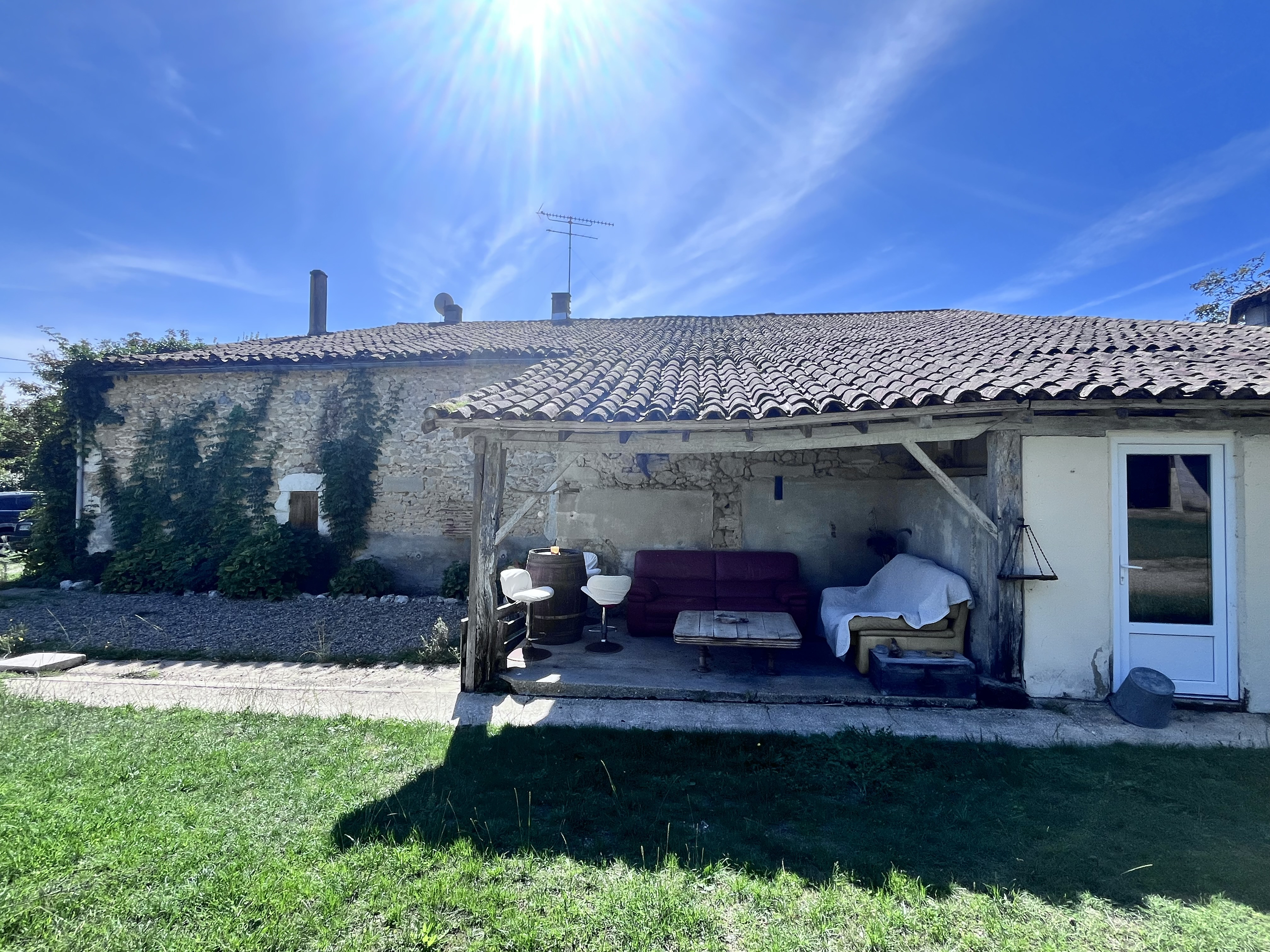 5 Bed, 1 Bath, HouseFor Sale, Allemans du dropt, Lot-et-Garonne, Aquitaine, 47800