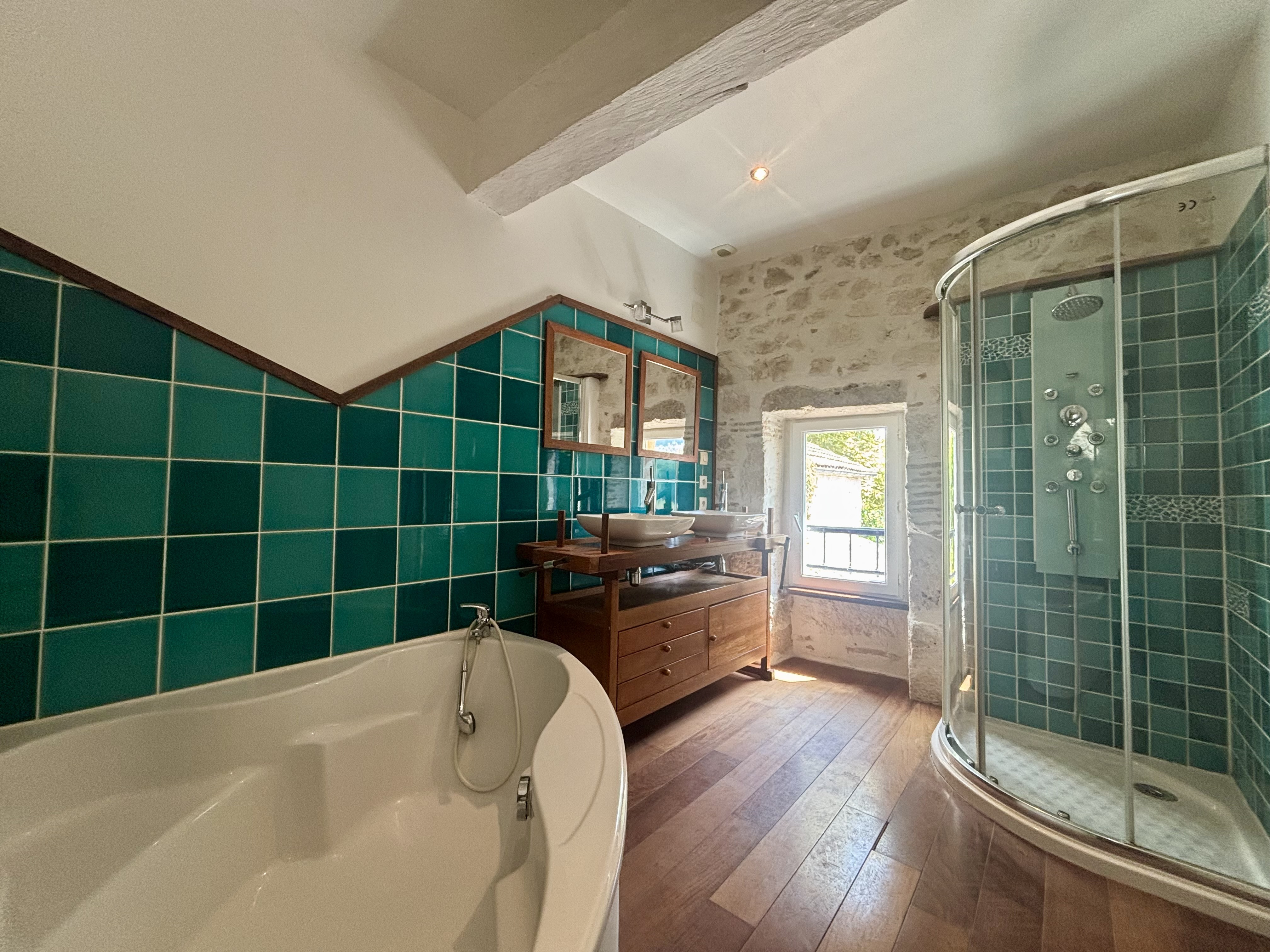 6 Bed, 1 Bath, HouseFor Sale, Pont Du Casse, Lot-et-Garonne, Aquitaine, 47480