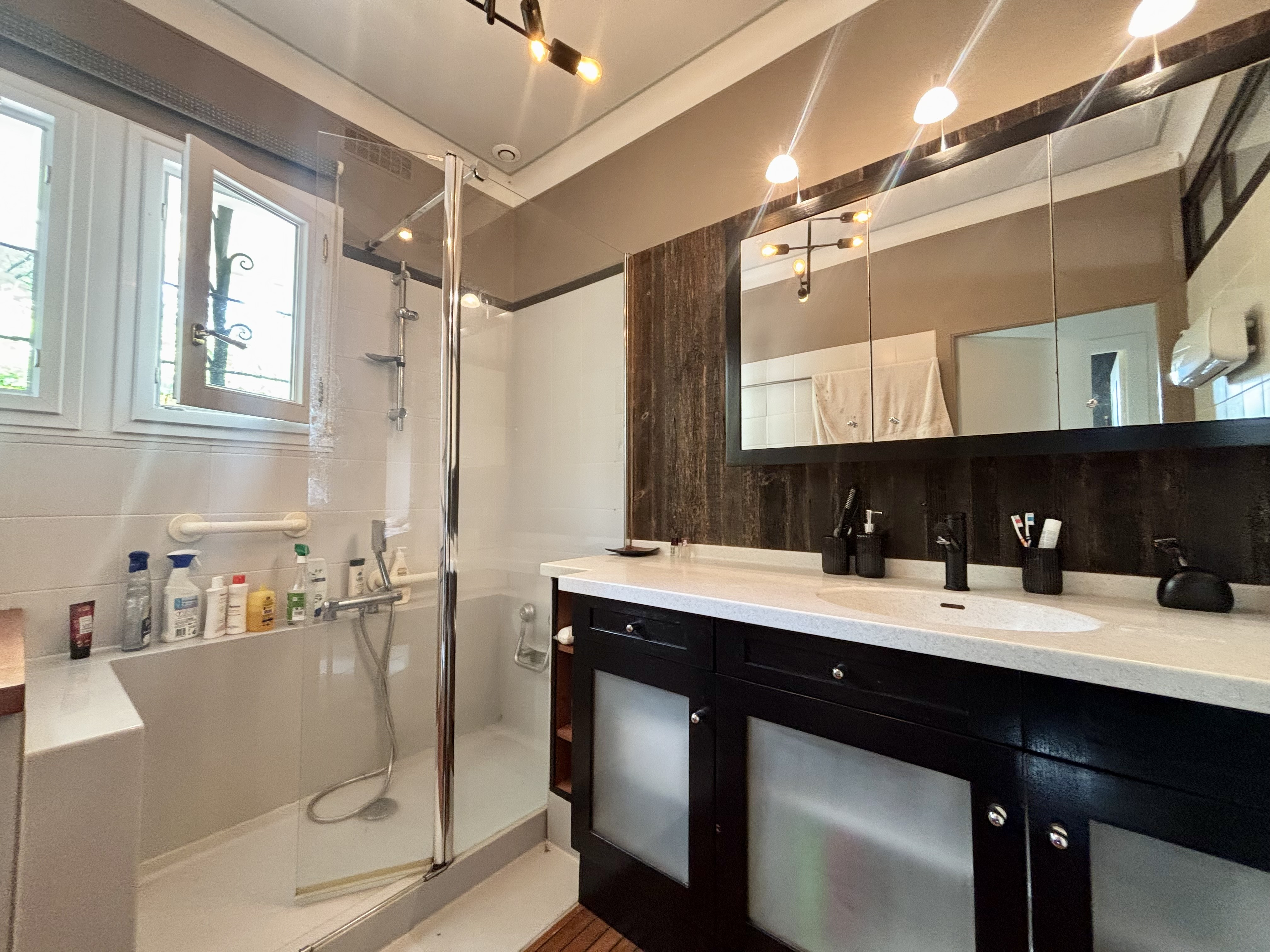 Commercial Property, For Sale