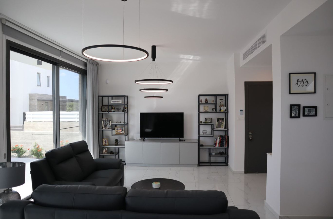 3 Bed, 3 Bath, HouseFor Sale, Geroskipou, Paphos