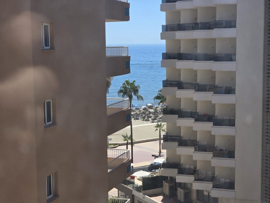 4 Bed, 3 Bath, ApartmentFor Sale, Fuengirola, Malaga 4 Bed, 3 Bath, ApartmentFor Sale, Fuengirola, Malaga