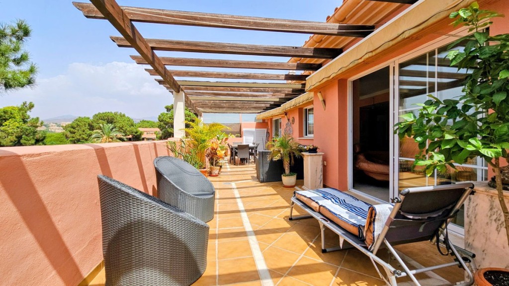 2 Bed, 2 Bath, ApartmentFor Sale, Elviria, Malaga