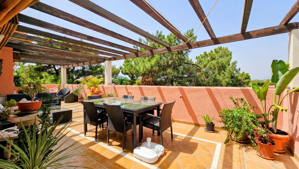 2 Bed, 2 Bath, ApartmentFor Sale, Elviria, Malaga