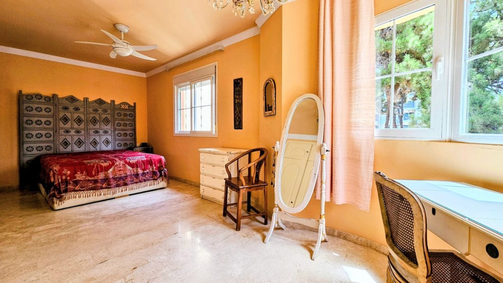 2 Bed, 2 Bath, ApartmentFor Sale, Elviria, Malaga