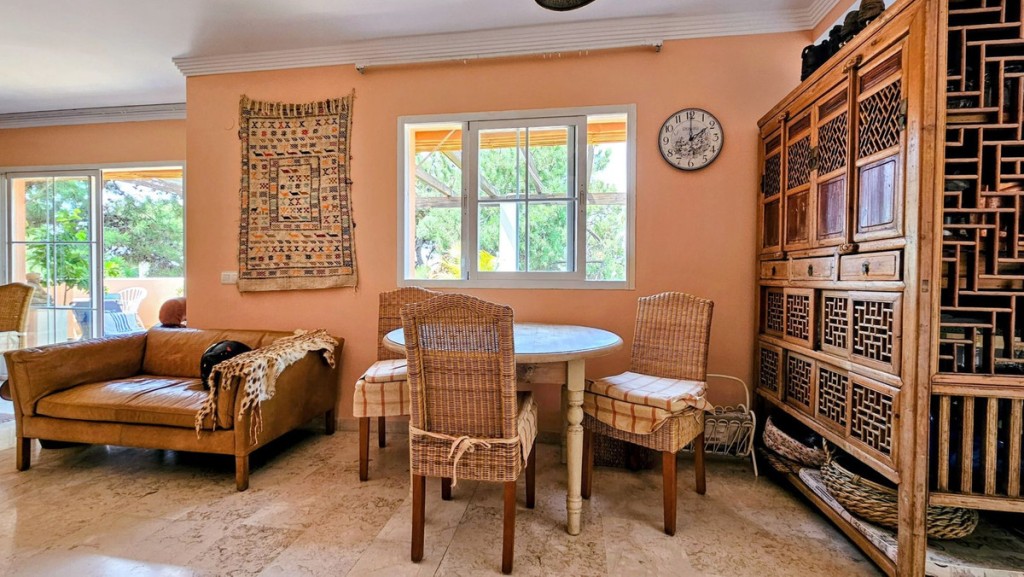 2 Bed, 2 Bath, ApartmentFor Sale, Elviria, Malaga