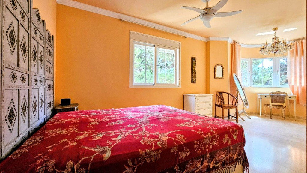 2 Bed, 2 Bath, ApartmentFor Sale, Elviria, Malaga