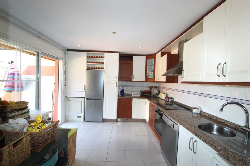 2 Bed, 2 Bath, ApartmentFor Sale, Elviria, Malaga