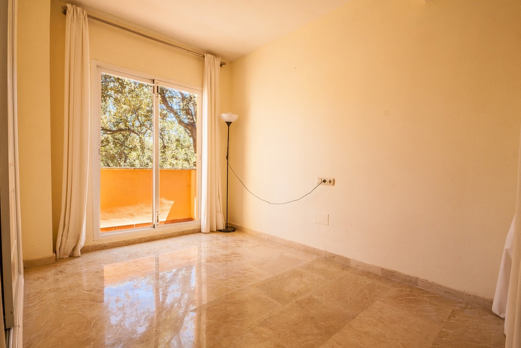 3 Bed, 2 Bath, ApartmentFor Sale, Elviria, Malaga