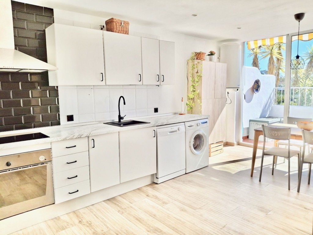 3 Bed, 2 Bath, ApartmentFor Sale, Mijas, Malaga