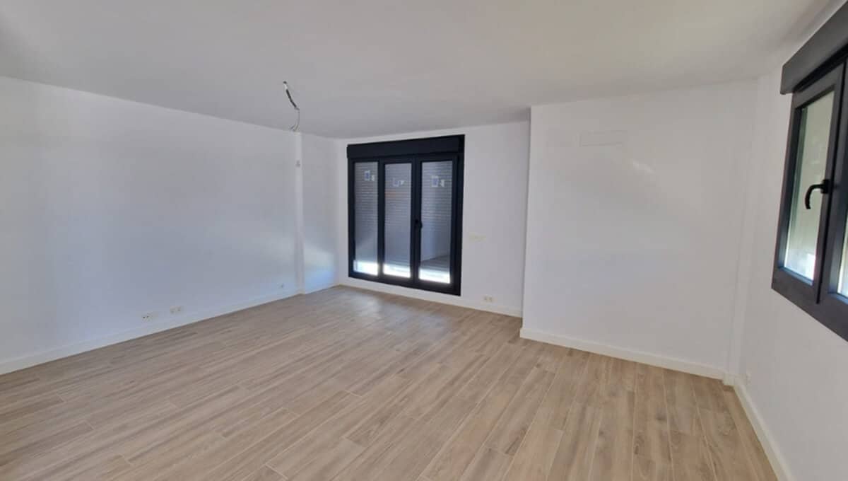 2 Bed, 2 Bath, HouseFor Sale, La Duquesa, Malaga