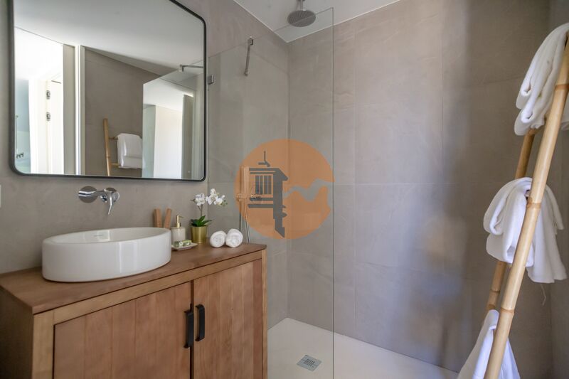 2 Bed, 2 Bath, ApartmentFor Sale, Lagoa (Algarve), Faro