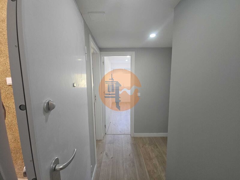 3 Bed, 2 Bath, ApartmentFor Sale, Odivelas, Lisboa