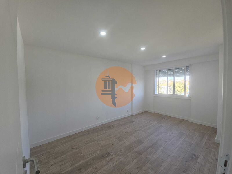 3 Bed, 2 Bath, ApartmentFor Sale, Odivelas, Lisboa