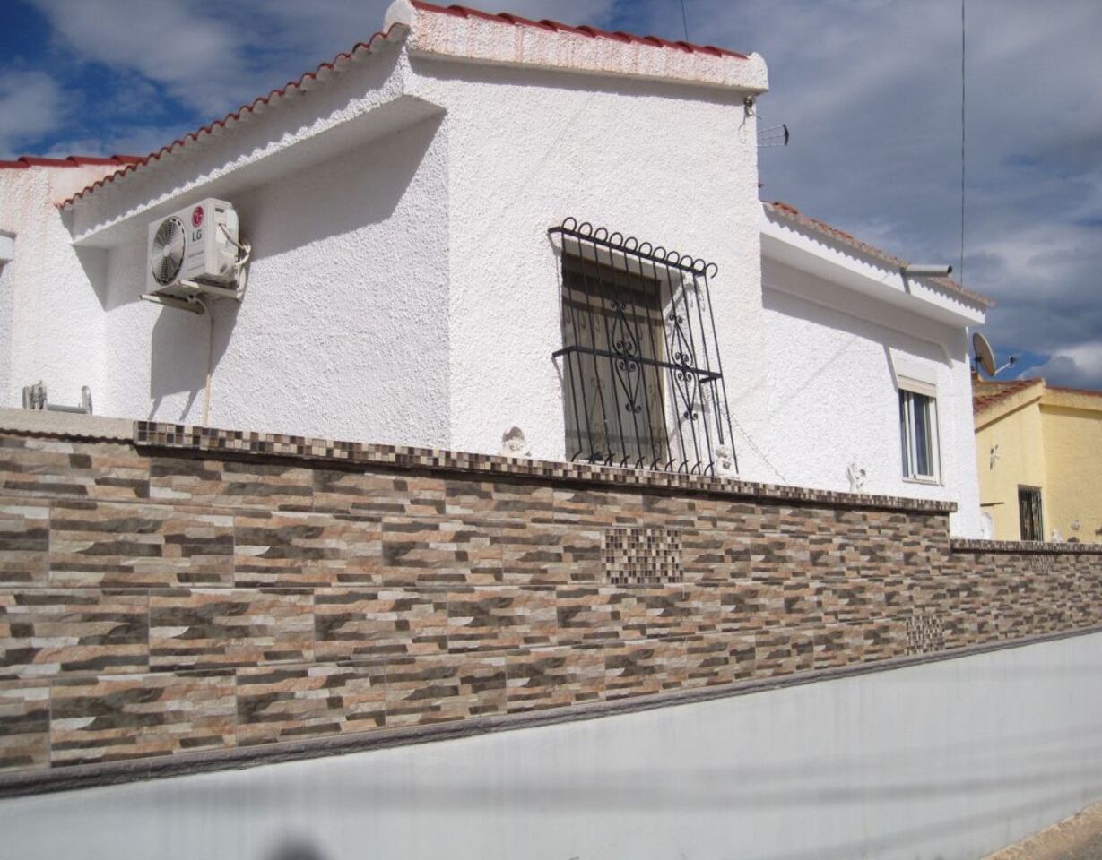 3 Bed, 1 Bath, HouseFor Sale, Quesada, Alicante 3 Bed, 1 Bath, HouseFor Sale, Quesada, Alicante