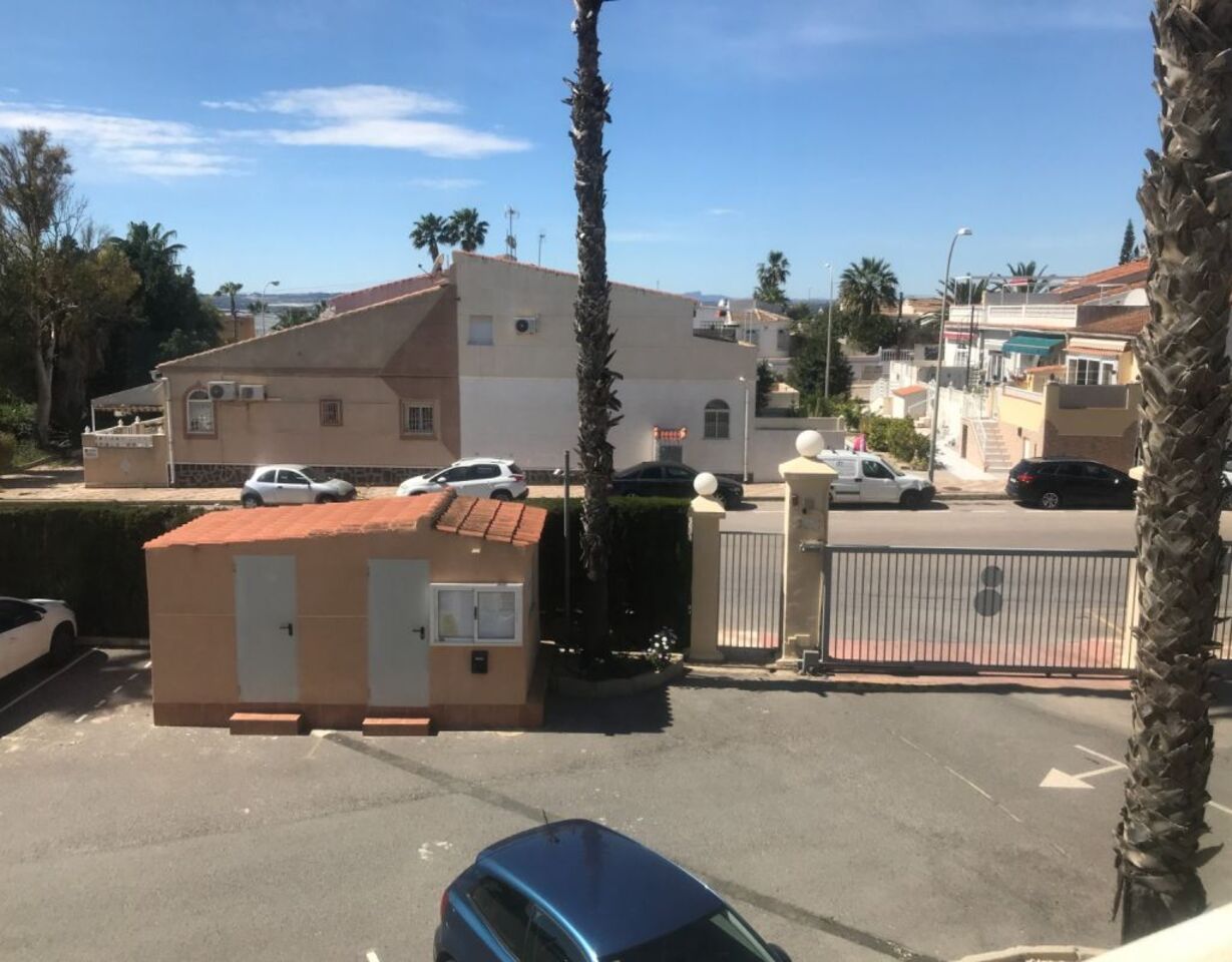 3 Bed, 1 Bath, ApartmentFor Sale, Torrevieja 3 Bed, 1 Bath, ApartmentFor Sale, Torrevieja