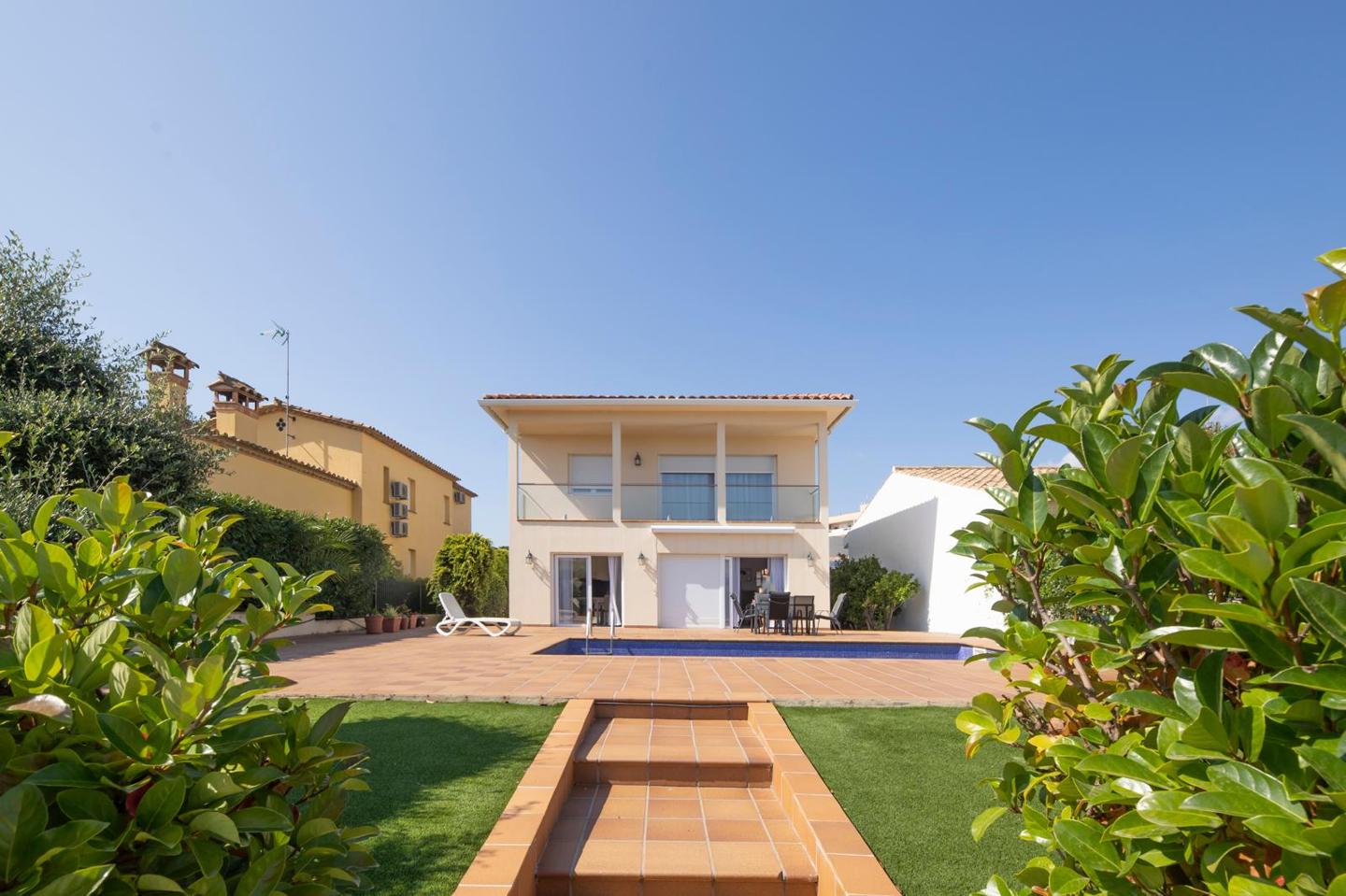 3 Bed, 3 Bath, HouseFor Sale, Roses, Girona, 17480 3 Bed, 3 Bath, HouseFor Sale, Roses, Girona, 17480