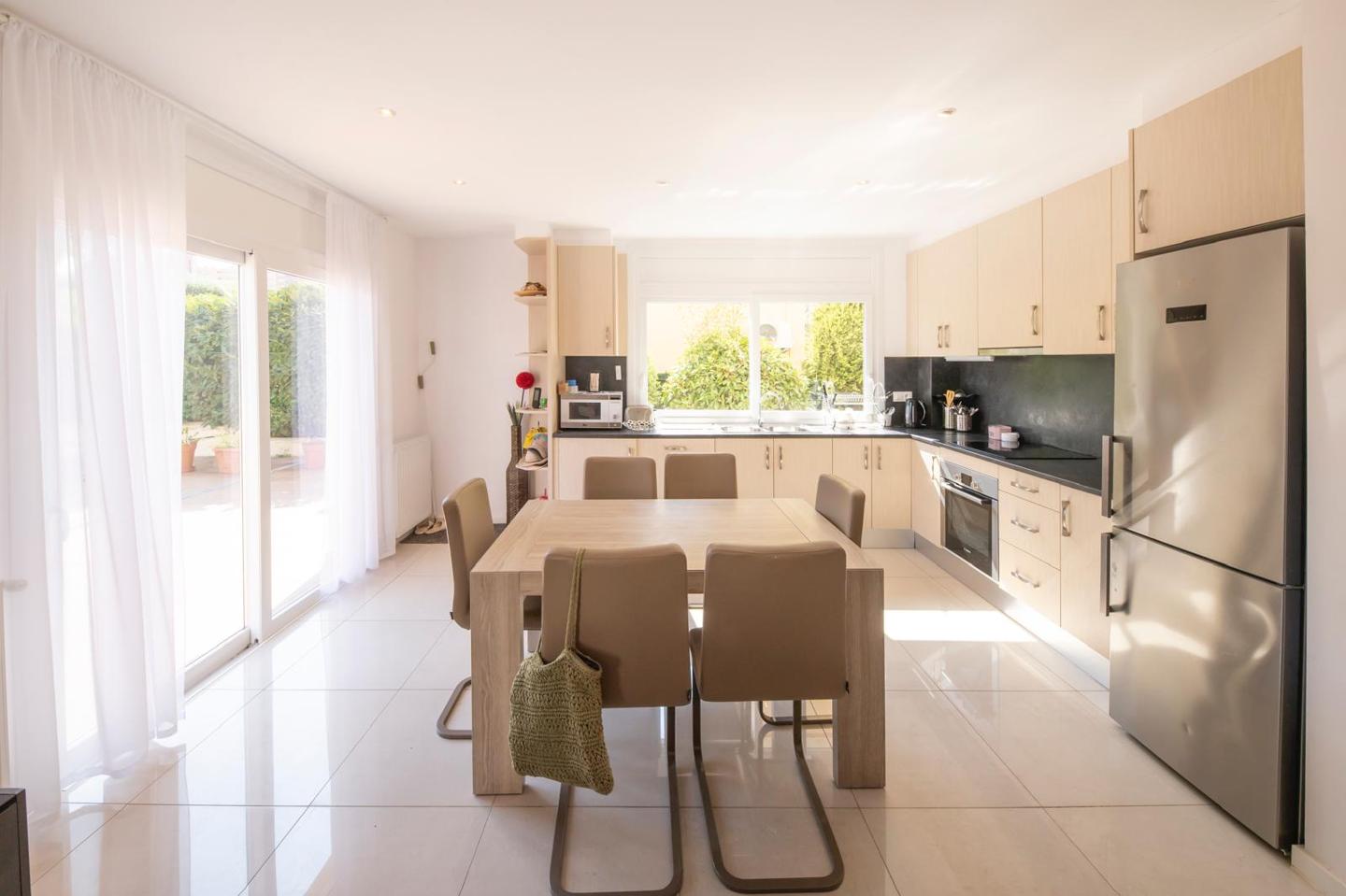 3 Bed, 3 Bath, HouseFor Sale, Roses, Girona, 17480 3 Bed, 3 Bath, HouseFor Sale, Roses, Girona, 17480