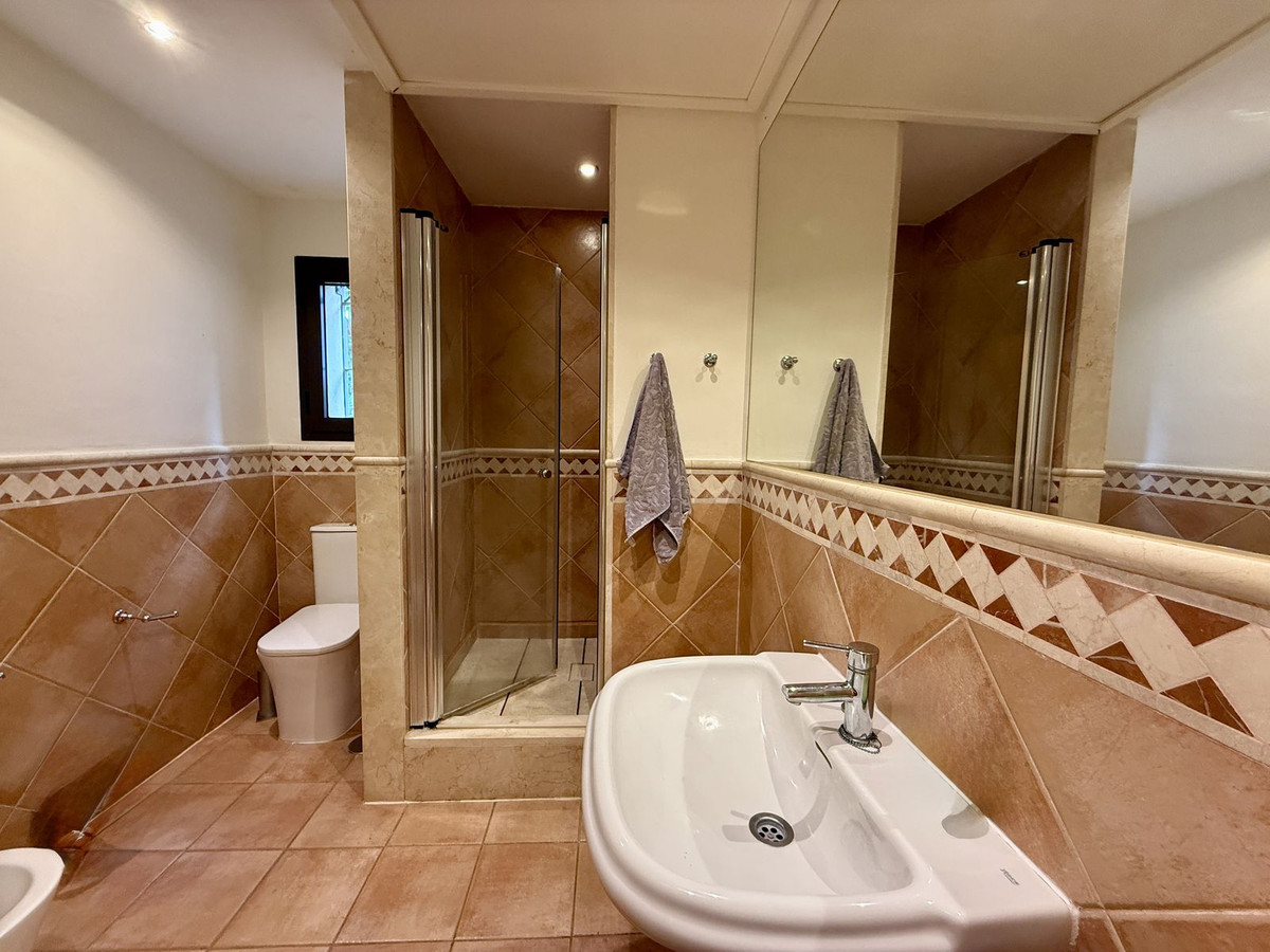 2 Bed, 2 Bath, ApartmentFor Sale, Río Real, Malaga