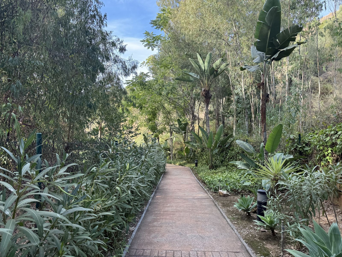 2 Bed, 2 Bath, ApartmentFor Sale, Río Real, Malaga