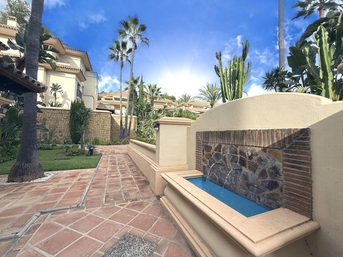 2 Bed, 2 Bath, ApartmentFor Sale, Río Real, Malaga