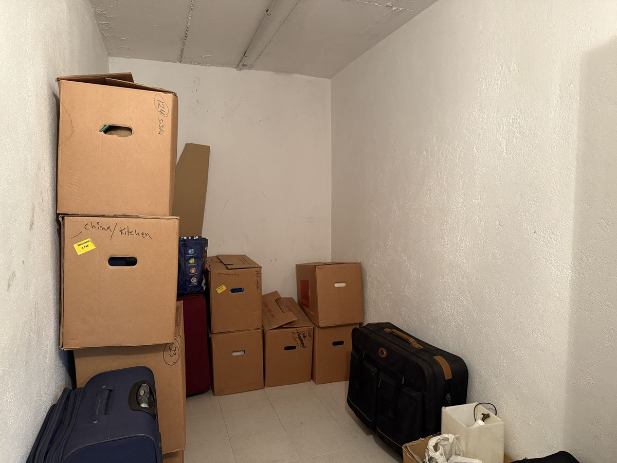 2 Bed, 2 Bath, ApartmentFor Sale, Río Real, Malaga