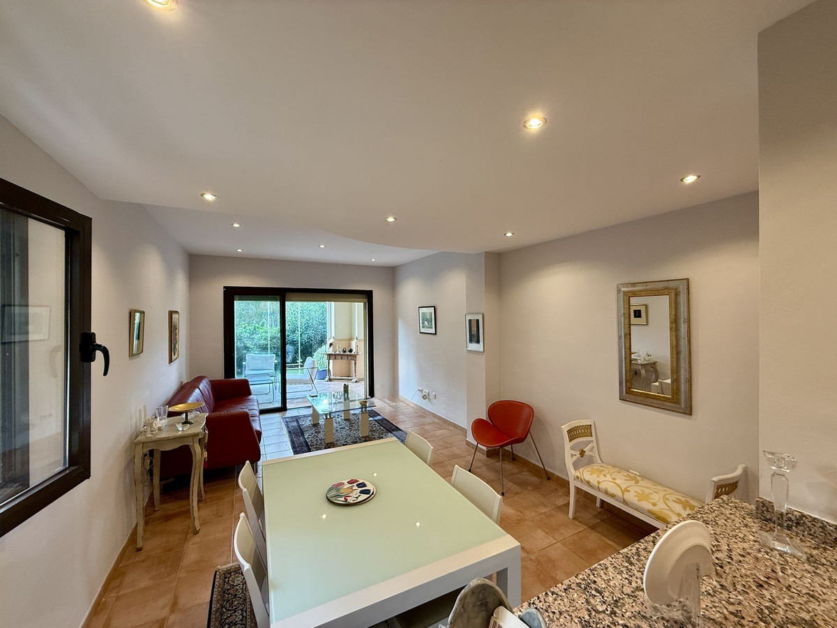 2 Bed, 2 Bath, ApartmentFor Sale, Río Real, Malaga