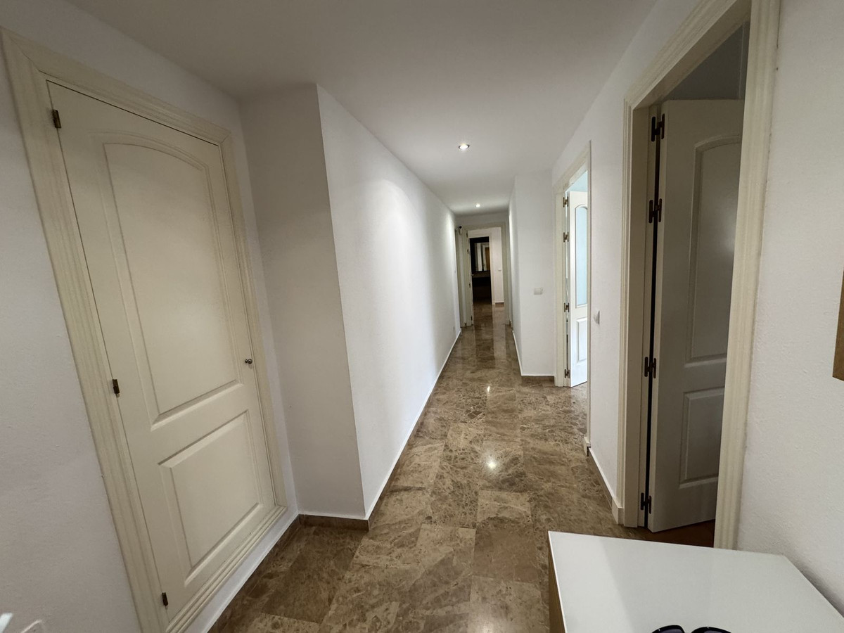 2 Bed, 2 Bath, ApartmentFor Sale, San Pedro de Alcantara, Malaga