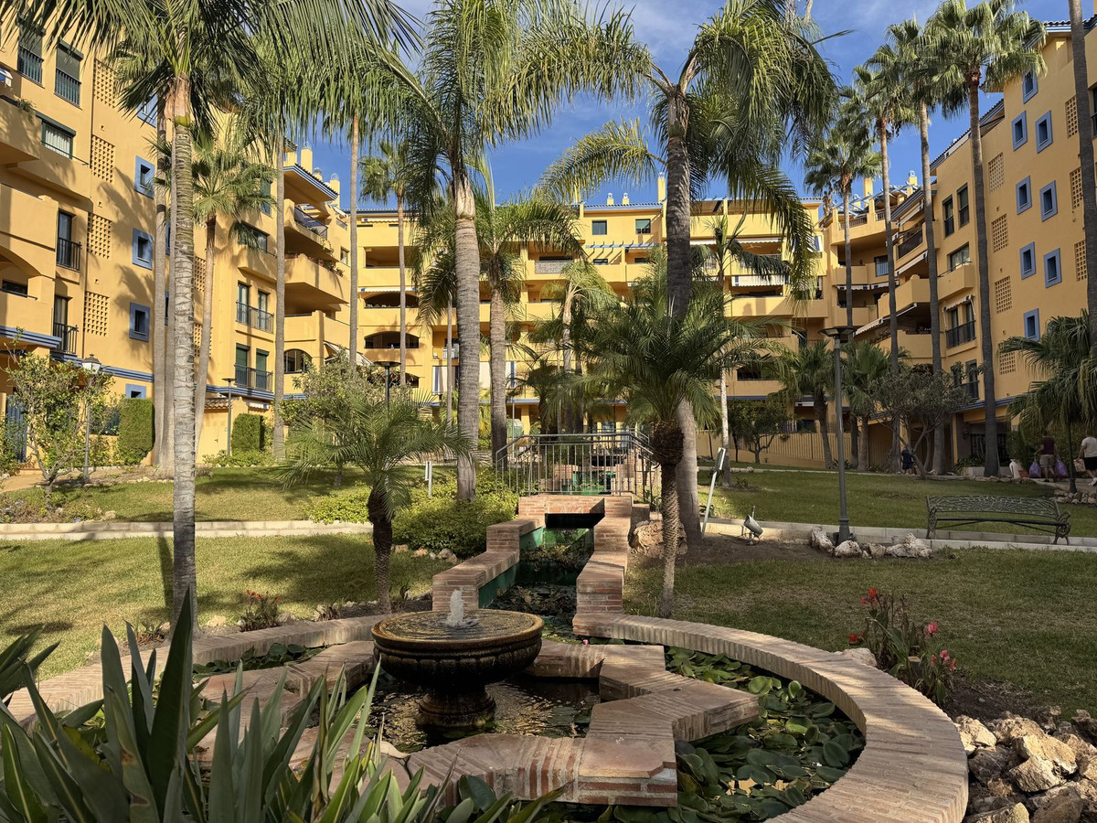 2 Bed, 2 Bath, ApartmentFor Sale, San Pedro de Alcantara, Malaga