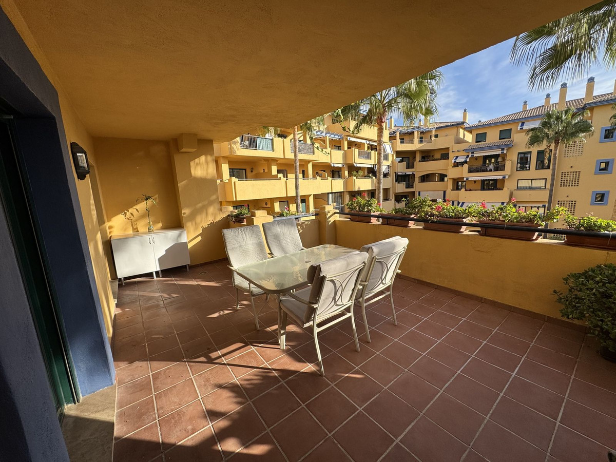 2 Bed, 2 Bath, ApartmentFor Sale, San Pedro de Alcantara, Malaga