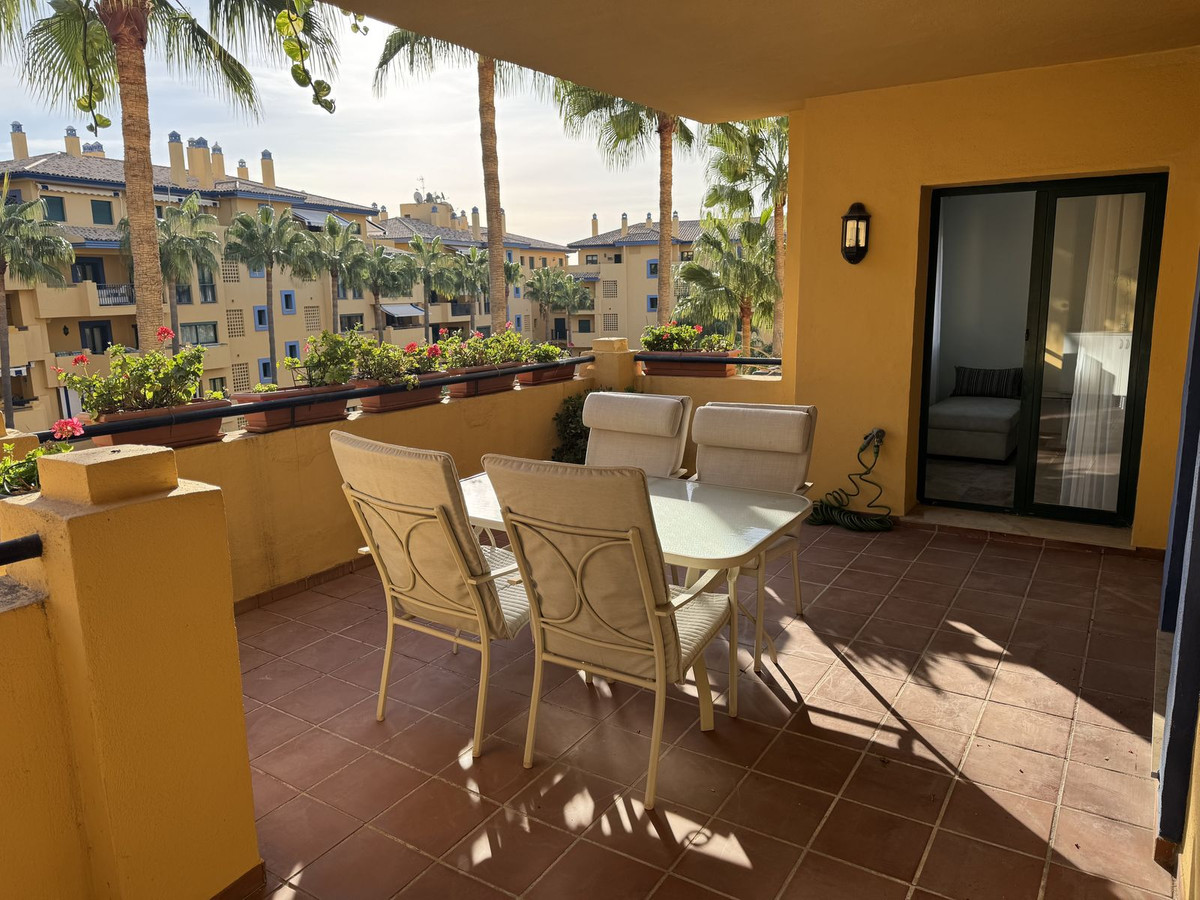 2 Bed, 2 Bath, ApartmentFor Sale, San Pedro de Alcantara, Malaga