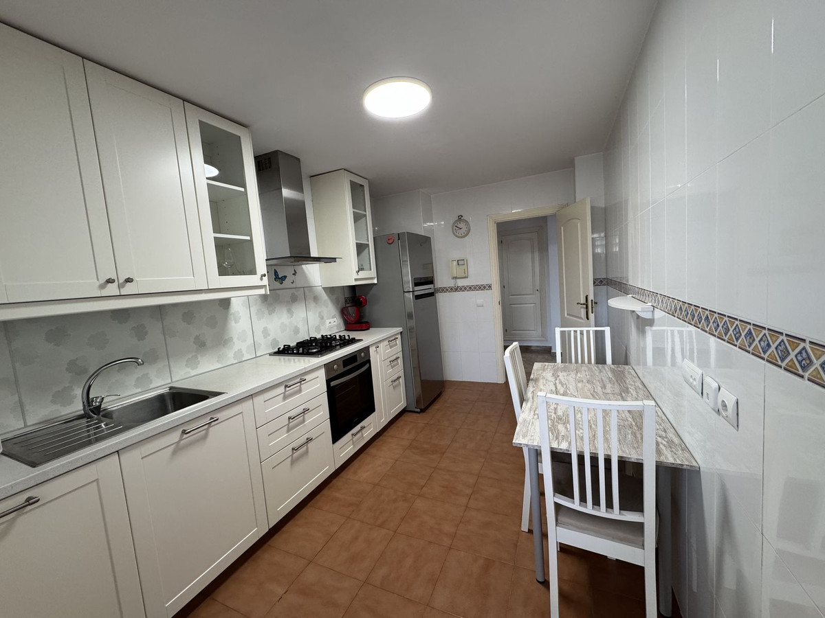 2 Bed, 2 Bath, ApartmentFor Sale, San Pedro de Alcantara, Malaga